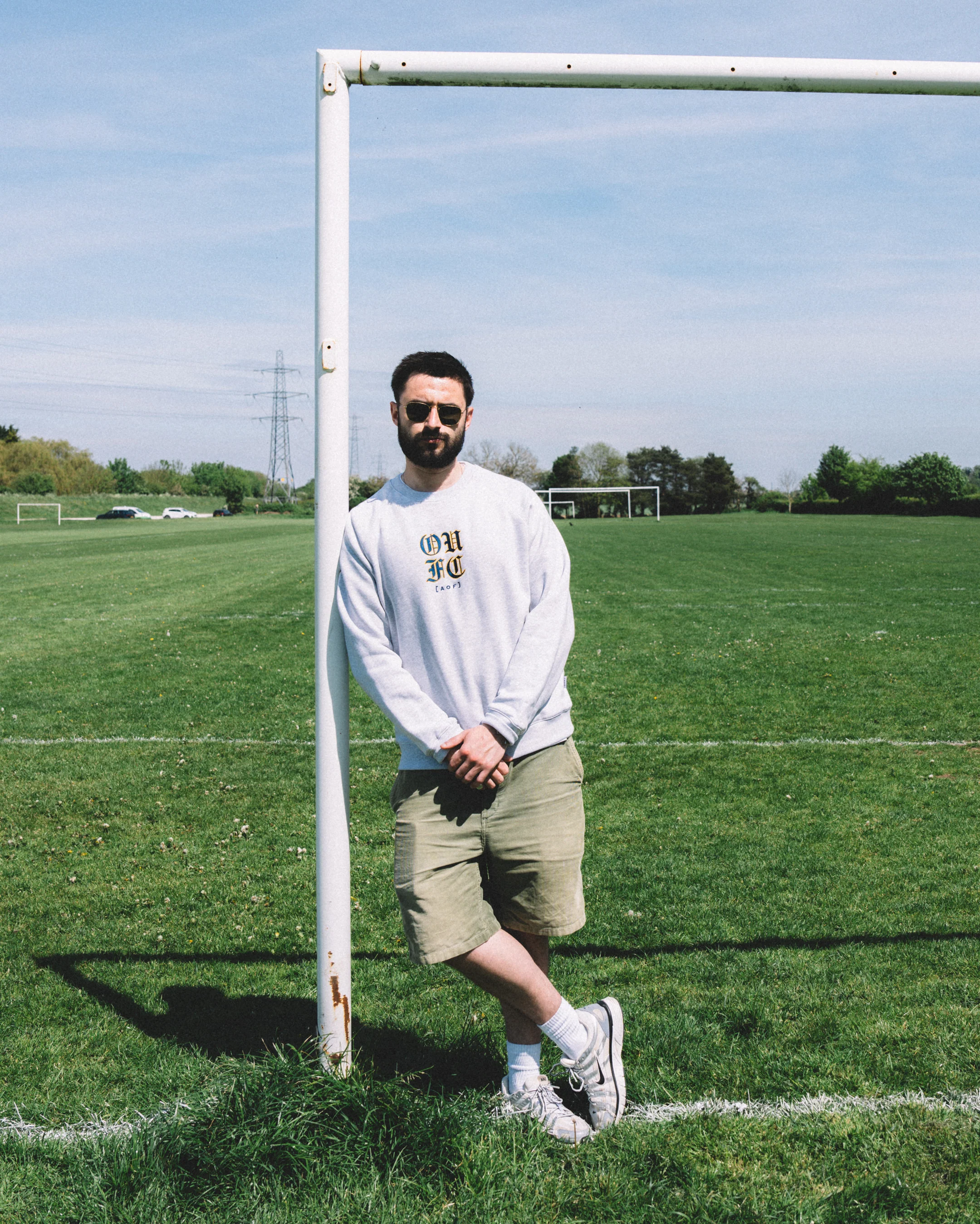 AOF x Oxford - University Raglan Sweatshirt - Image 5