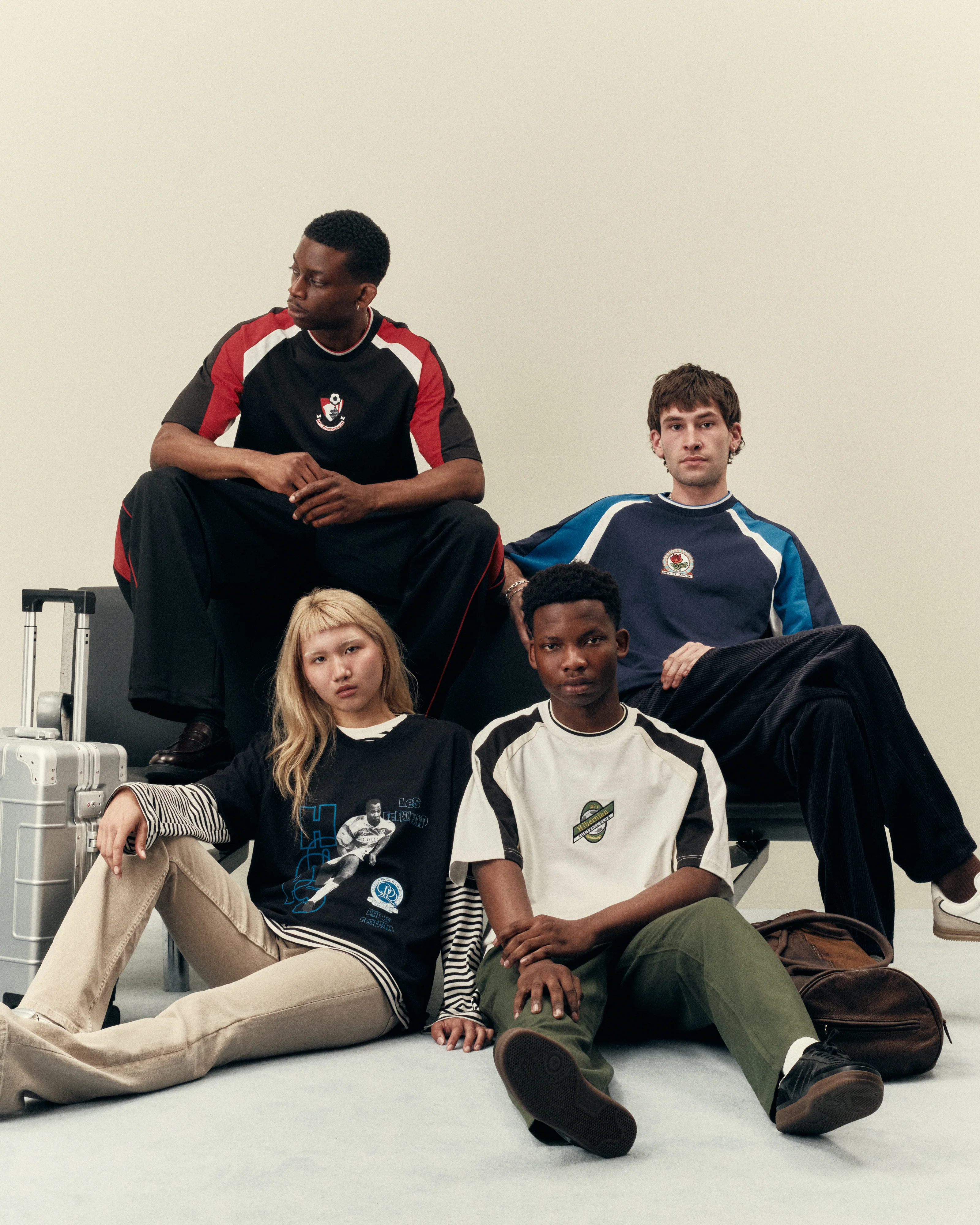 Blackburn 90s Oversized Panelled Tee - Image 5
