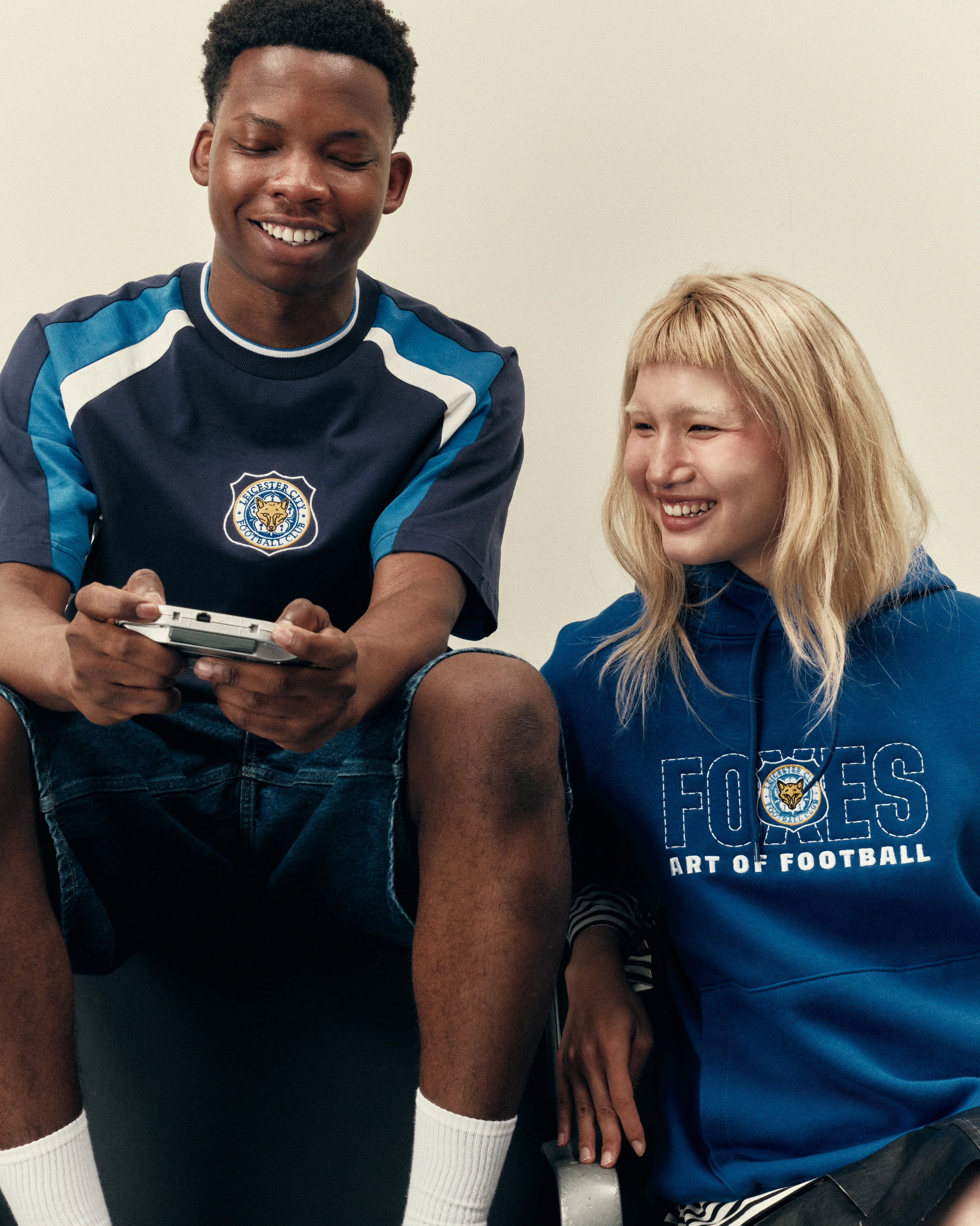 Leicester 90s Oversized Panelled Tee - Image 4